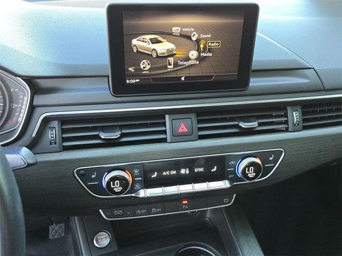 Used 2019 Audi A4 2.0T Premium image 26