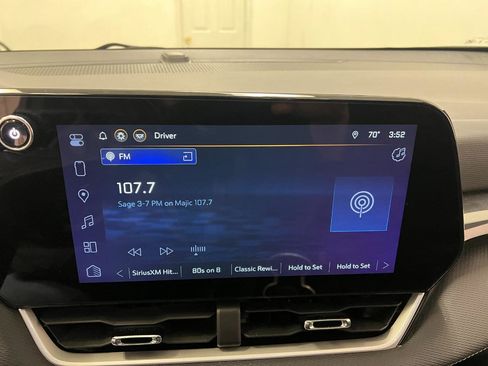 Used 2025 Chevrolet Equinox LT image 43