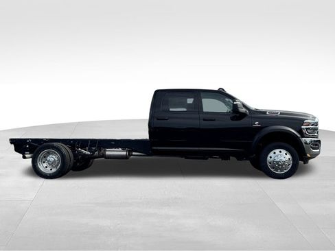 New 2026 RAM 5500 Tradesman w/ Chrome Appearance Group AWD/4WD image 8