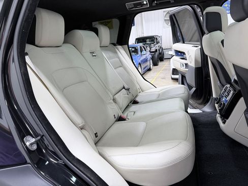 Used 2022 Land Rover Range Rover P525 Westminster Edition AWD/4WD image 40