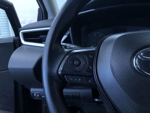 Used 2025 Toyota Corolla LE image 25