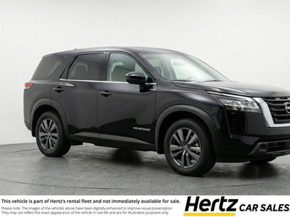 Used 2025 Nissan Pathfinder SV