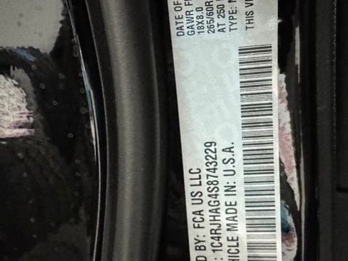 New 2025 Jeep Grand Cherokee Altitude image 57