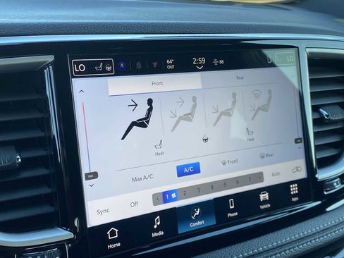 New 2025 Chrysler Pacifica Select image 25