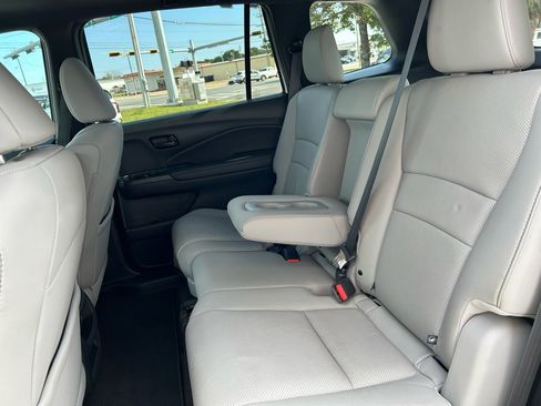 Used 2023 Honda Passport EX-L image 28