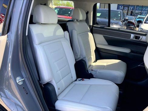Used 2025 Hyundai Santa Fe Calligraphy FWD image 22