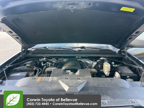 Used 2018 Chevrolet Silverado 1500 Custom w/ Custom Value Package AWD/4WD image 18
