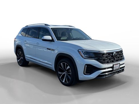 Certified 2026 Volkswagen Atlas SEL Premium R-Line AWD/4WD image 7