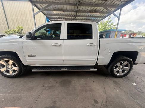Used 2017 Chevrolet Silverado 1500 LT w/ Texas Edition RWD image 4
