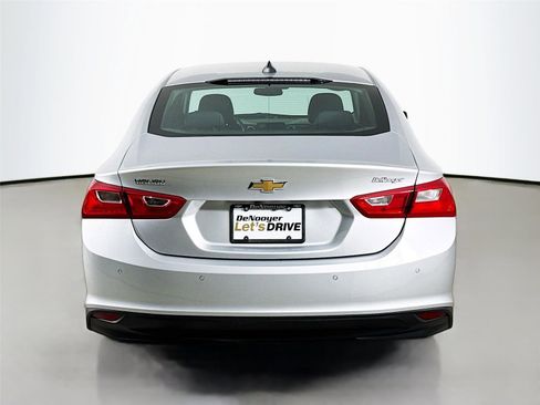Used 2021 Chevrolet Malibu LS image 7