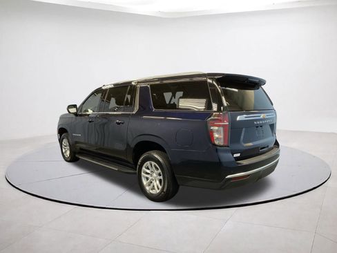 Used 2023 Chevrolet Suburban LS w/ Driver Alert Package image 4