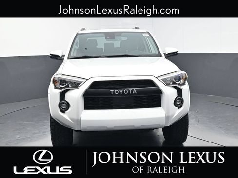 Used 2024 Toyota 4Runner SR5 Premium w/ Moonroof Package AWD/4WD image 4