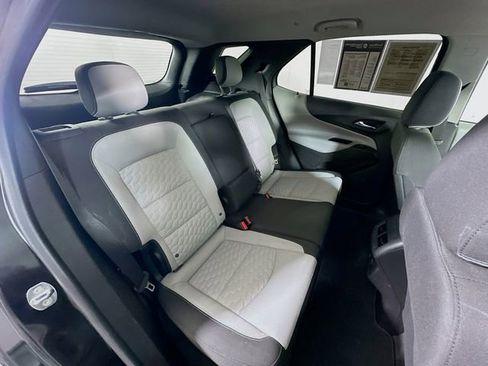 Used 2018 Chevrolet Equinox LT AWD/4WD image 30