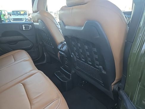 Used 2023 Jeep Wrangler Unlimited Rubicon w/ Safety Group image 95