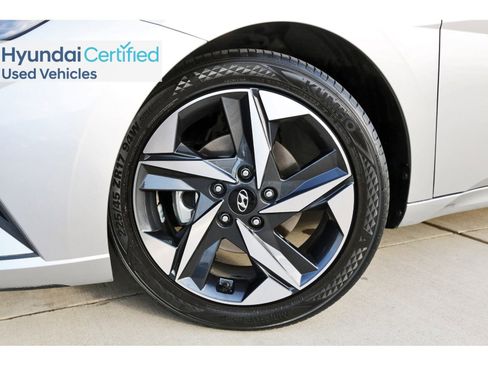 Certified 2023 Hyundai Elantra SEL w/ Convenience Package image 32