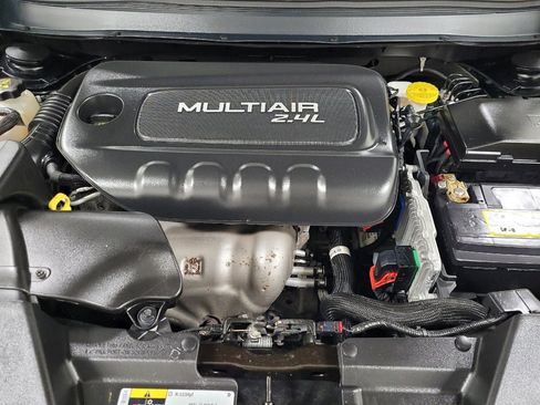 Used 2018 Jeep Cherokee Limited image 30