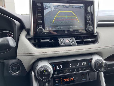Used 2020 Toyota RAV4 Limited w/ Limited Grade Weather Package AWD/4WD image 19