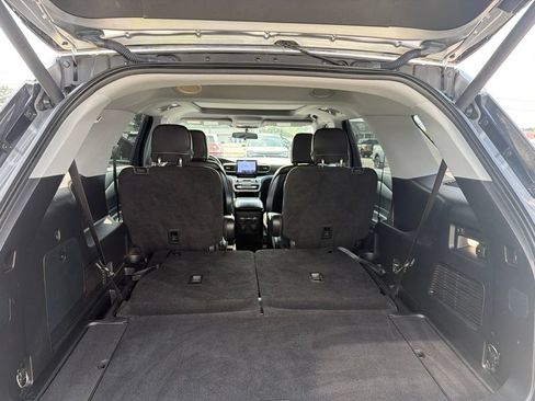 Certified 2020 Ford Explorer XLT w/ Equipment Group 202A RWD image 7