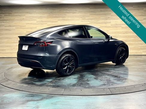 Used 2025 Tesla Model Y Long Range AWD/4WD image 12