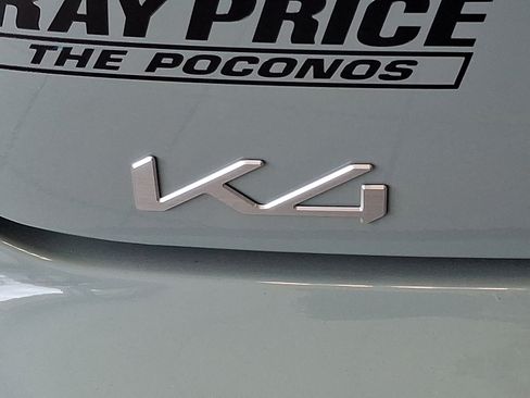 Used 2025 Kia K4 FWD image 29