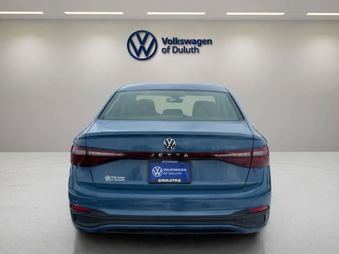 Certified 2025 Volkswagen Jetta S image 4