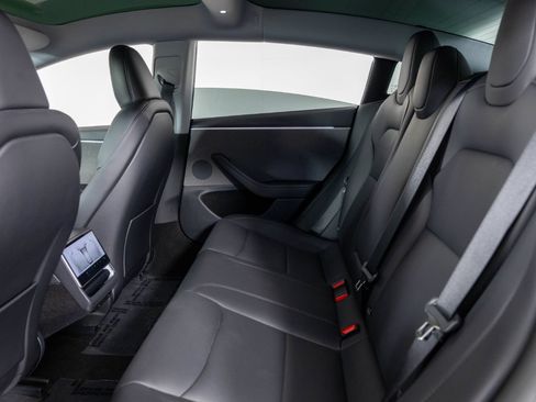 Used 2025 Tesla Model 3 RWD image 17