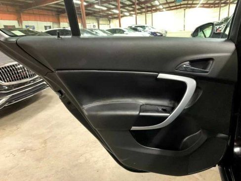 Used 2017 Buick Regal image 42