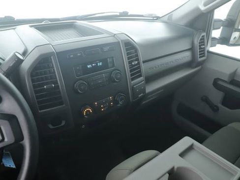 Used 2017 Ford F350 XL RWD image 21