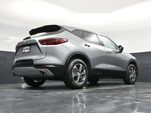 Used 2025 Chevrolet Blazer LT FWD image 54
