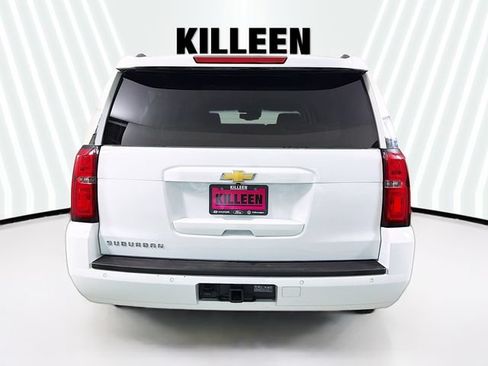 Used 2018 Chevrolet Suburban LT RWD image 6