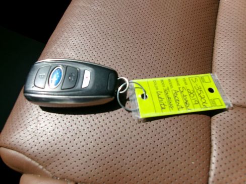 Used 2019 Subaru Ascent Touring w/ Popular Package #3 image 23