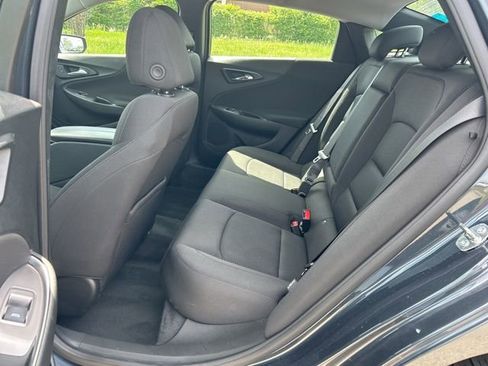 Used 2021 Chevrolet Malibu LT FWD image 6