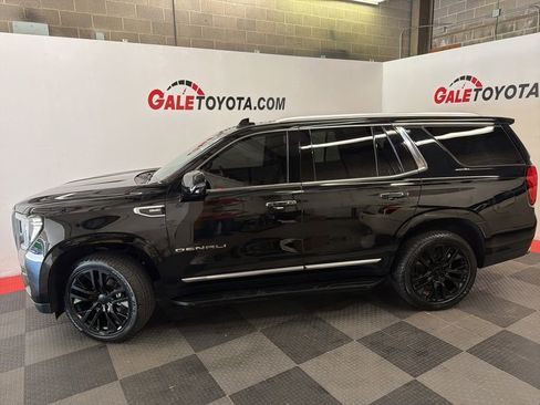 Used 2022 GMC Yukon Denali AWD/4WD image 9