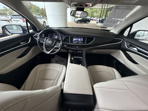 Certified 2023 Buick Enclave Essence image 20