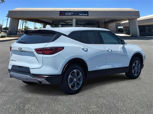 Used 2025 Chevrolet Blazer LT image 6