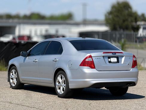 Used 2012 Ford Fusion SE image 10