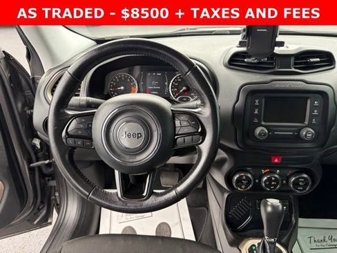 Used 2017 Jeep Renegade Latitude w/ Safety & Security Group FWD image 17