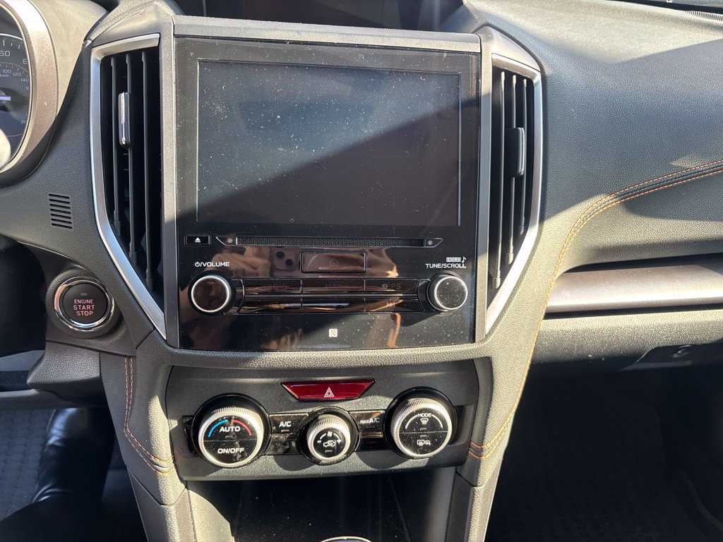 Used 2020 Subaru Crosstrek 2.0i Limited w/ Moonroof Package w/Navigation AWD/4WD image 12