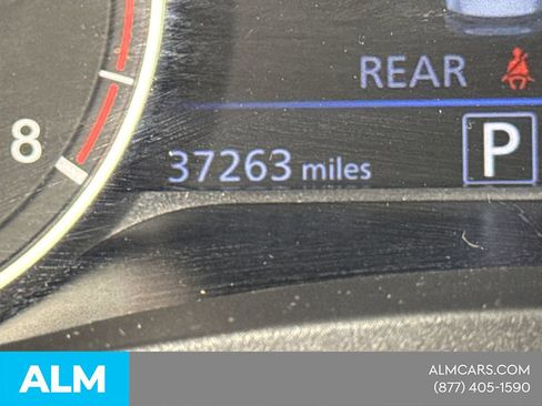 Used 2025 Nissan Altima 2.5 SV FWD image 30