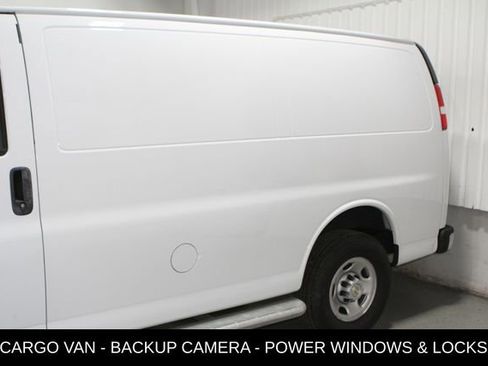 Used 2024 Chevrolet Express 2500 w/ Driver Convenience Package RWD image 10