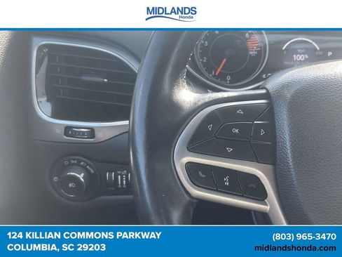 Used 2019 Jeep Cherokee Limited FWD image 21