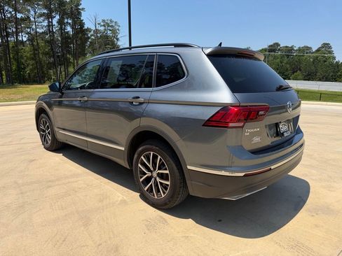 Used 2021 Volkswagen Tiguan SE AWD/4WD image 3