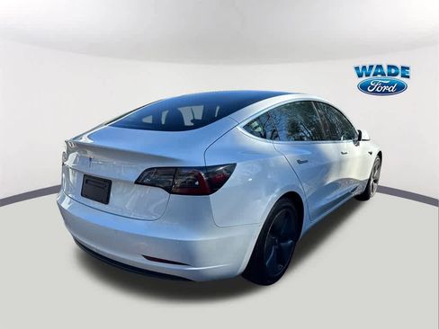 Used 2020 Tesla Model 3 Standard Range image 4