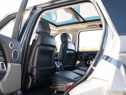 Used 2020 Land Rover Range Rover HSE AWD/4WD image 17