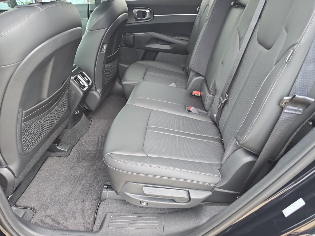 New 2026 Kia Sorento S FWD image 16
