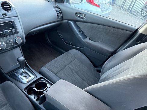 Used 2011 Nissan Altima 2.5 S w/ Convenience Pkg image 19