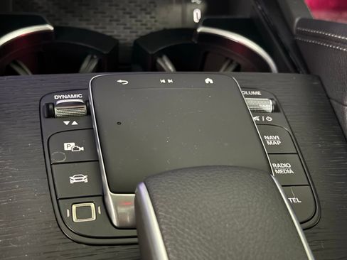 Certified 2025 Mercedes-Benz GLE 450e 4MATIC image 29