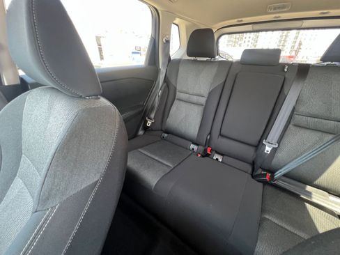 Used 2025 Nissan Rogue SV AWD/4WD image 44