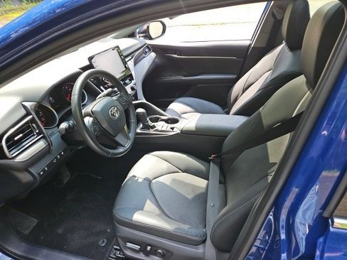 Used 2024 Toyota Camry XSE image 11