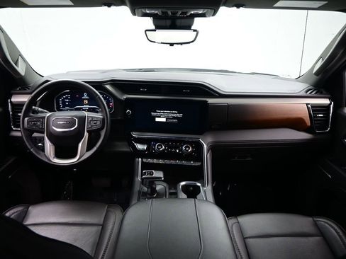 Used 2023 GMC Sierra 1500 Denali w/ Denali Reserve Package AWD/4WD image 12